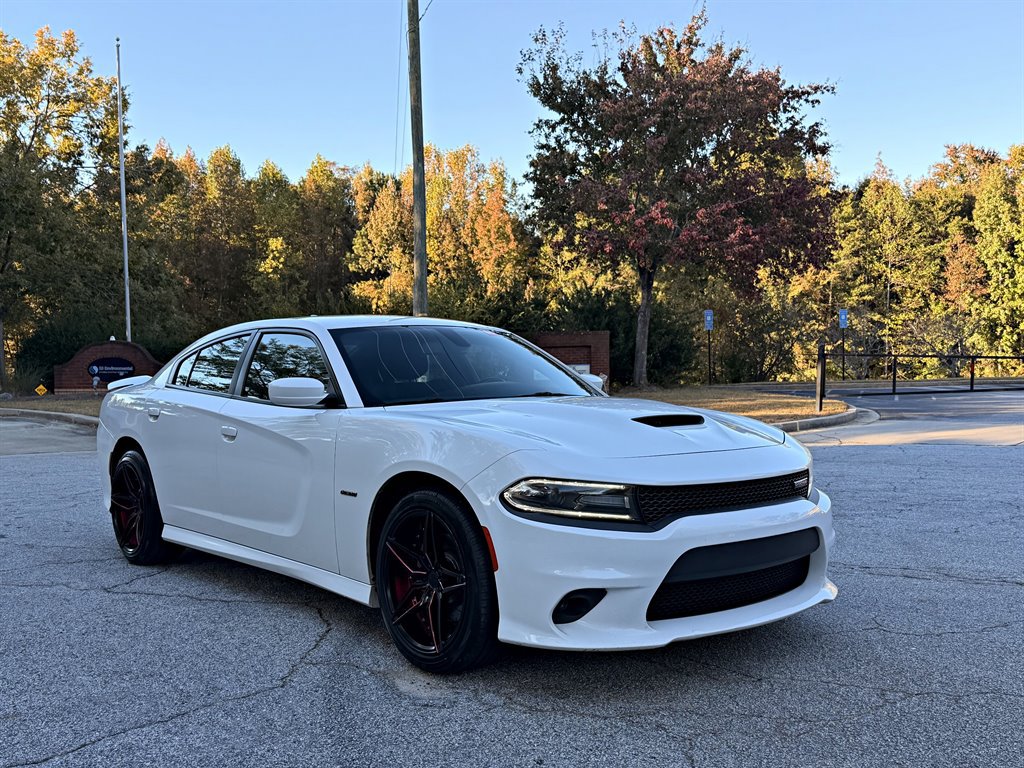 Used 2019 Dodge Charger R/T RWD image 3