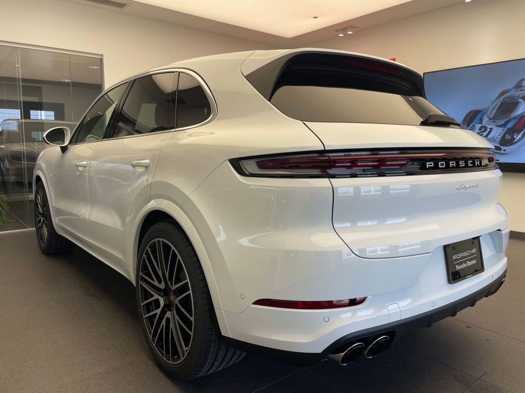 New 2026 Porsche Cayenne AWD/4WD image 3