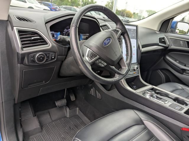 Used 2023 Ford Edge SEL AWD/4WD image 2