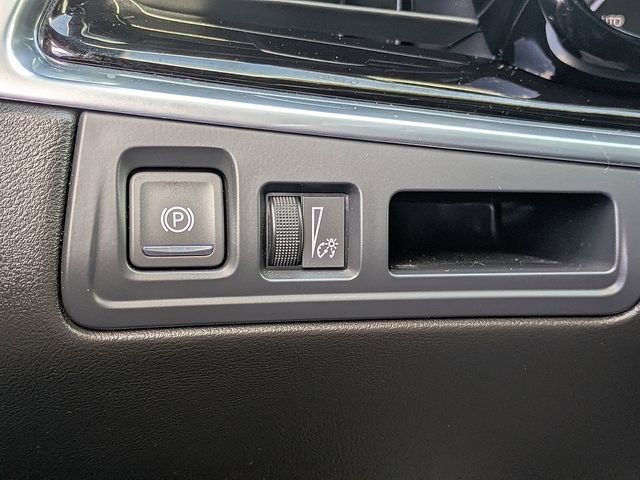 Certified 2024 Cadillac XT6 Premium Luxury image 24