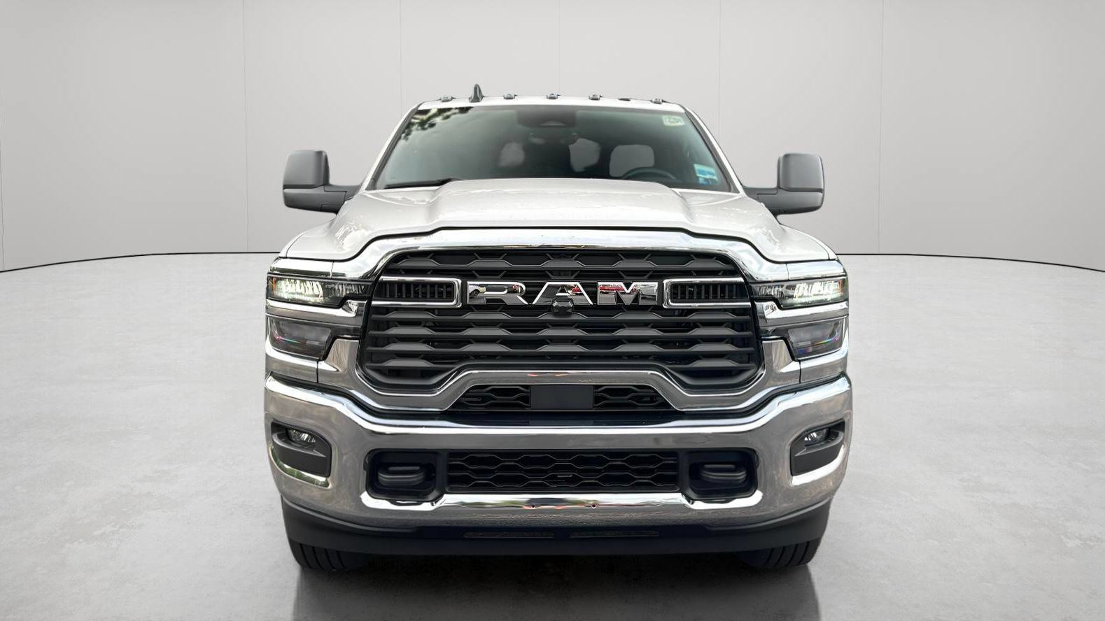 New 2026 RAM 2500 Tradesman w/ Chrome Appearance Group AWD/4WD image 10