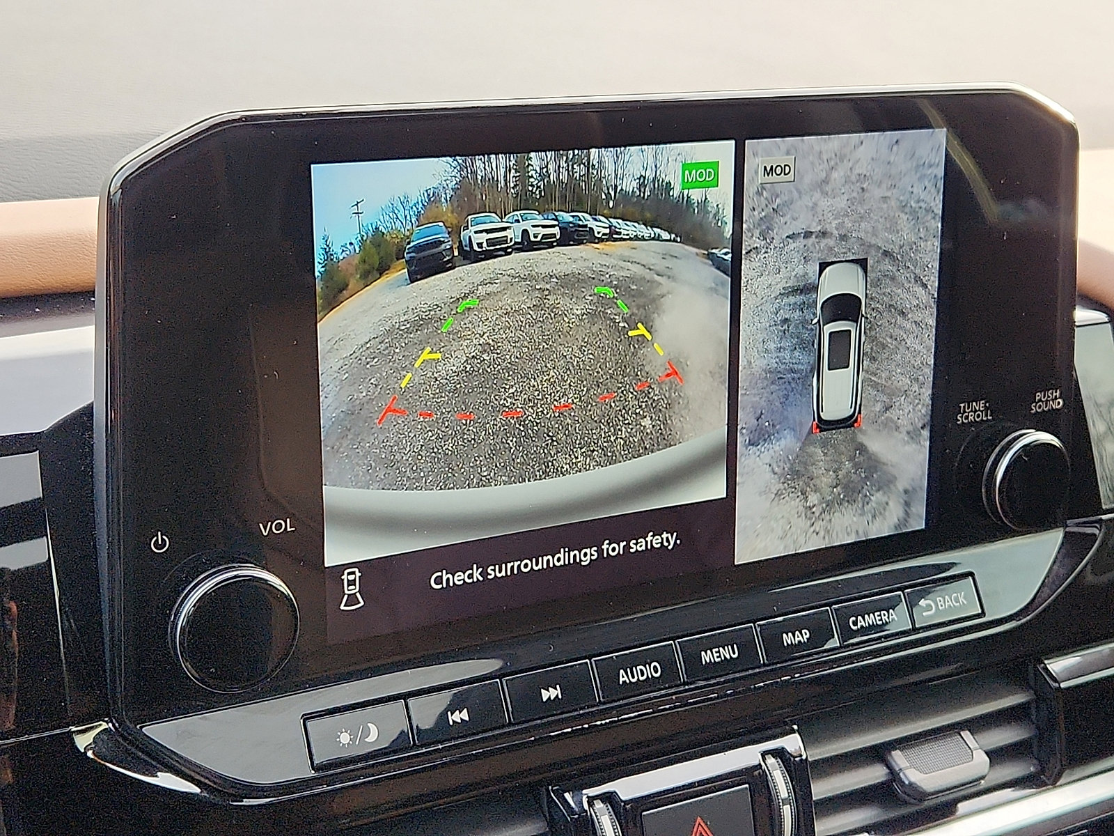 Used 2023 Nissan Pathfinder Platinum w/ Cargo Package image 22