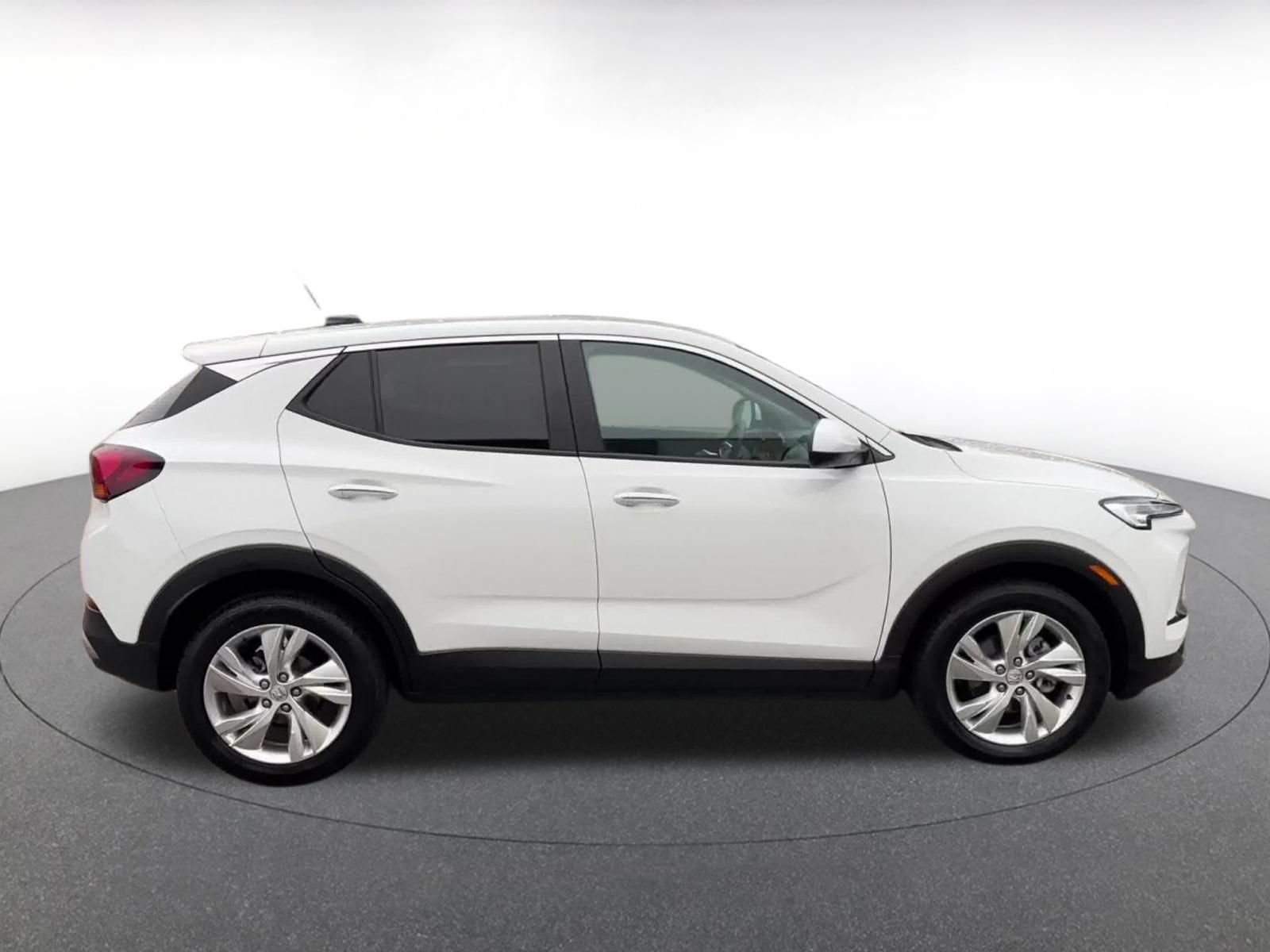 Used 2025 Buick Encore GX Preferred FWD image 16