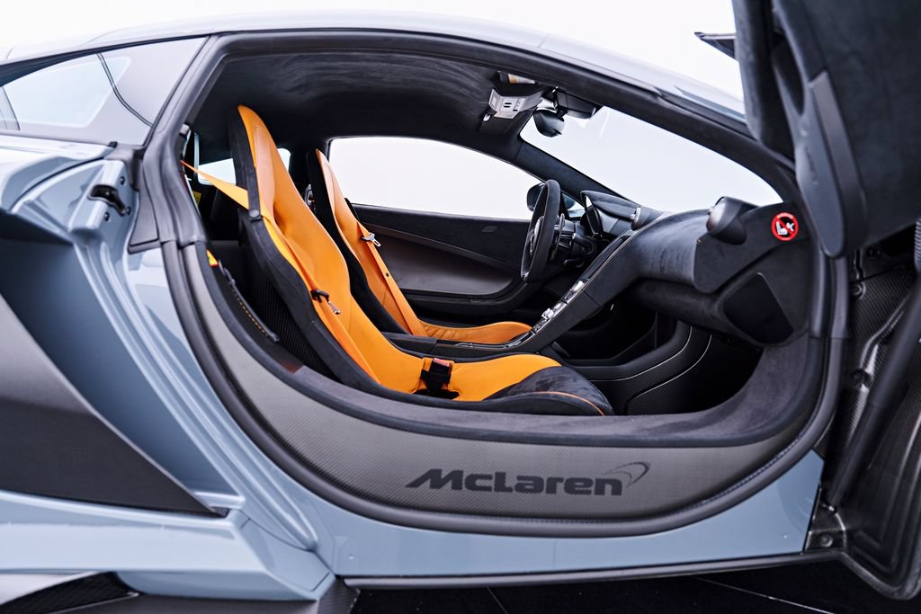 Used 2016 McLaren 675LT Coupe RWD image 55