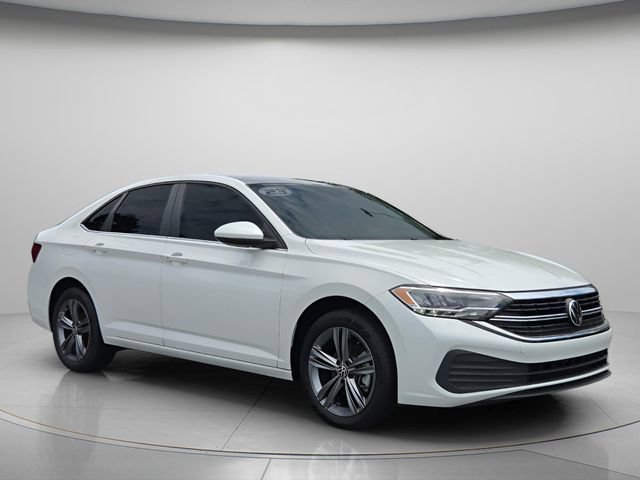 Used 2023 Volkswagen Jetta SE w/ Panoramic Sunroof Package FWD image 9