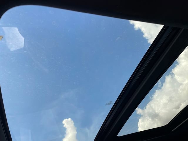 Used 2019 Ford F150 Platinum w/ Equipment Group 701A Luxury image 18