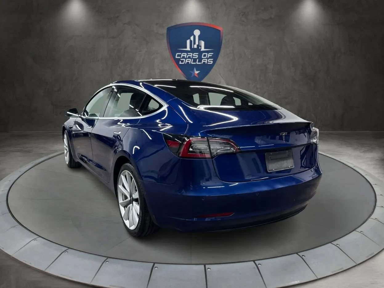 Used 2019 Tesla Model 3 Standard Range Plus image 3