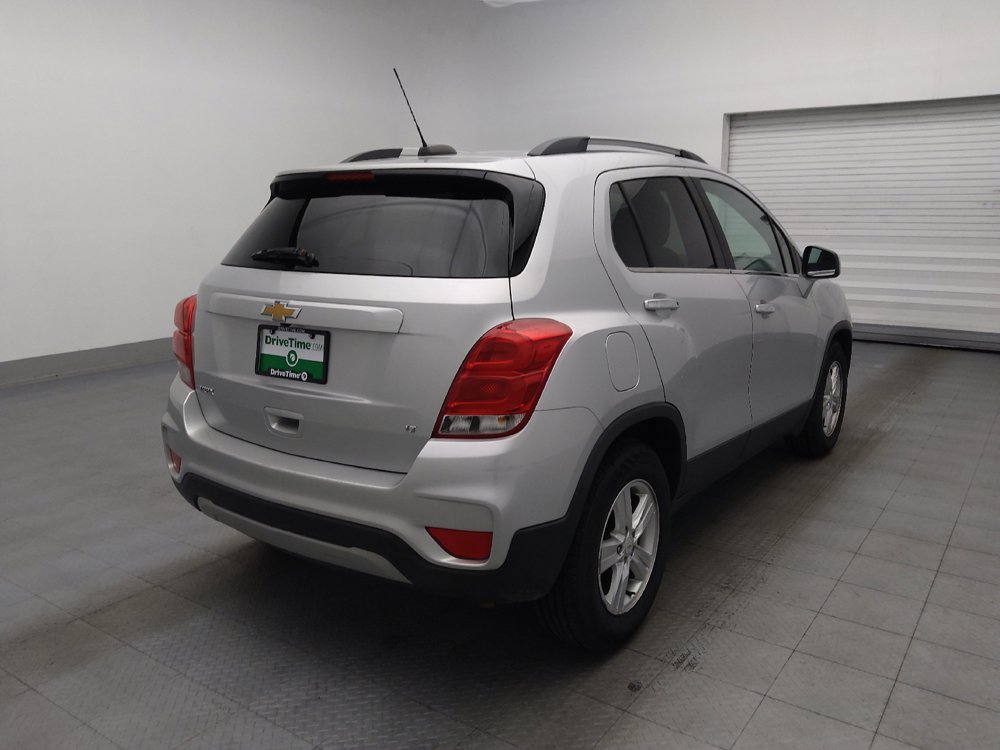 Used 2019 Chevrolet Trax LT w/ LT Convenience Package FWD image 9
