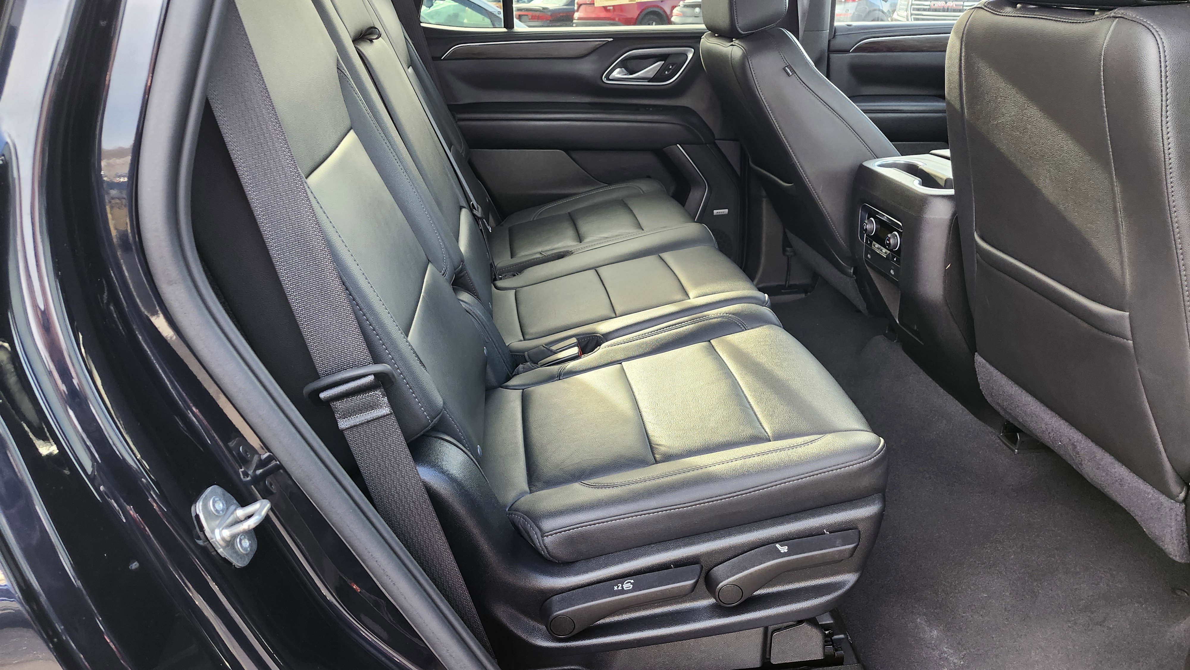 Used 2021 Chevrolet Tahoe LT w/ LT Signature Plus Package image 22