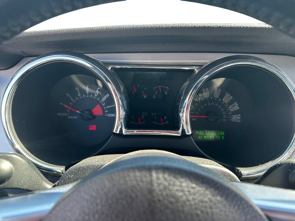 Used 2005 Ford Mustang GT RWD image 18