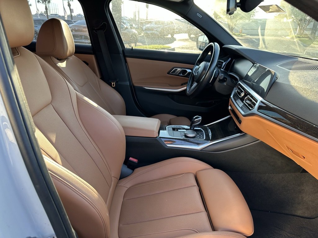 Used 2022 BMW 330e w/ M Sport Package image 22