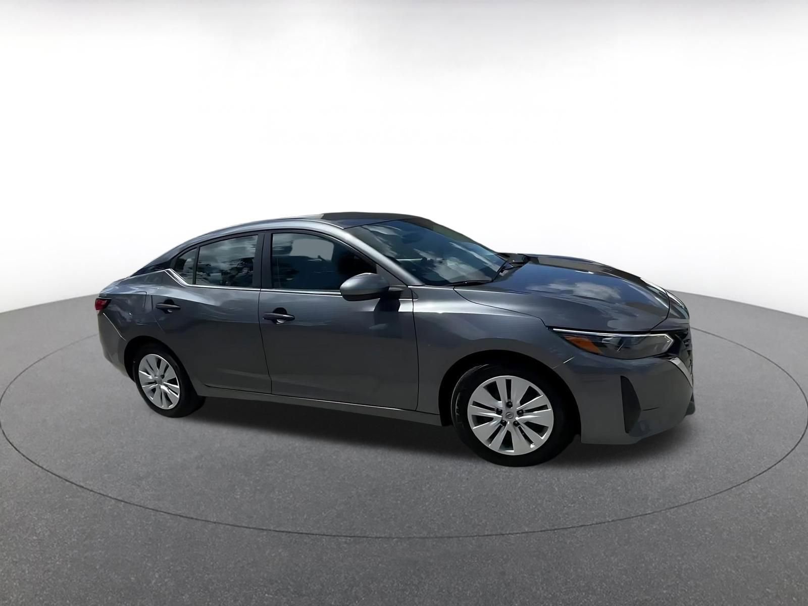 Used 2025 Nissan Sentra S image 2