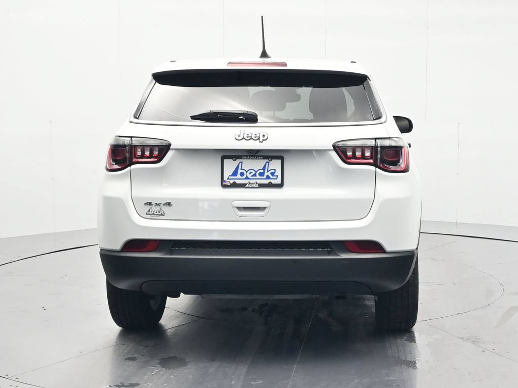 Used 2024 Jeep Compass Sport AWD/4WD image 6