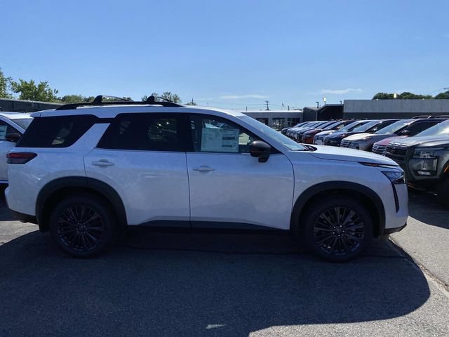 New 2026 Nissan Pathfinder SL w/ SL Premium Package AWD/4WD image 3