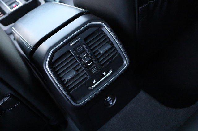 Used 2023 Porsche Macan S image 43