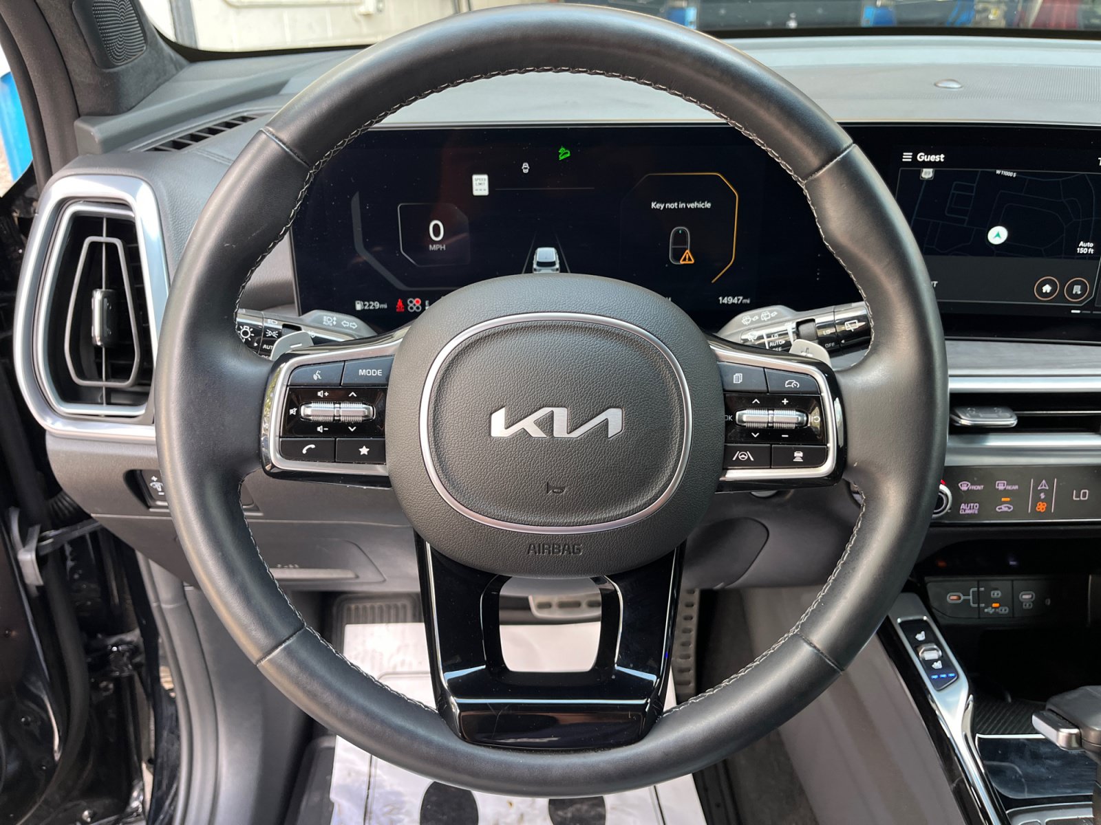 Used 2025 Kia Sorento SX Prestige AWD/4WD image 12