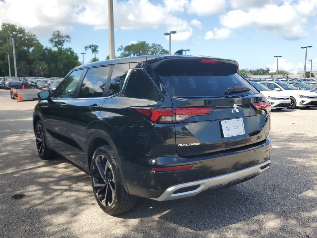Used 2024 Mitsubishi Outlander SE FWD image 7