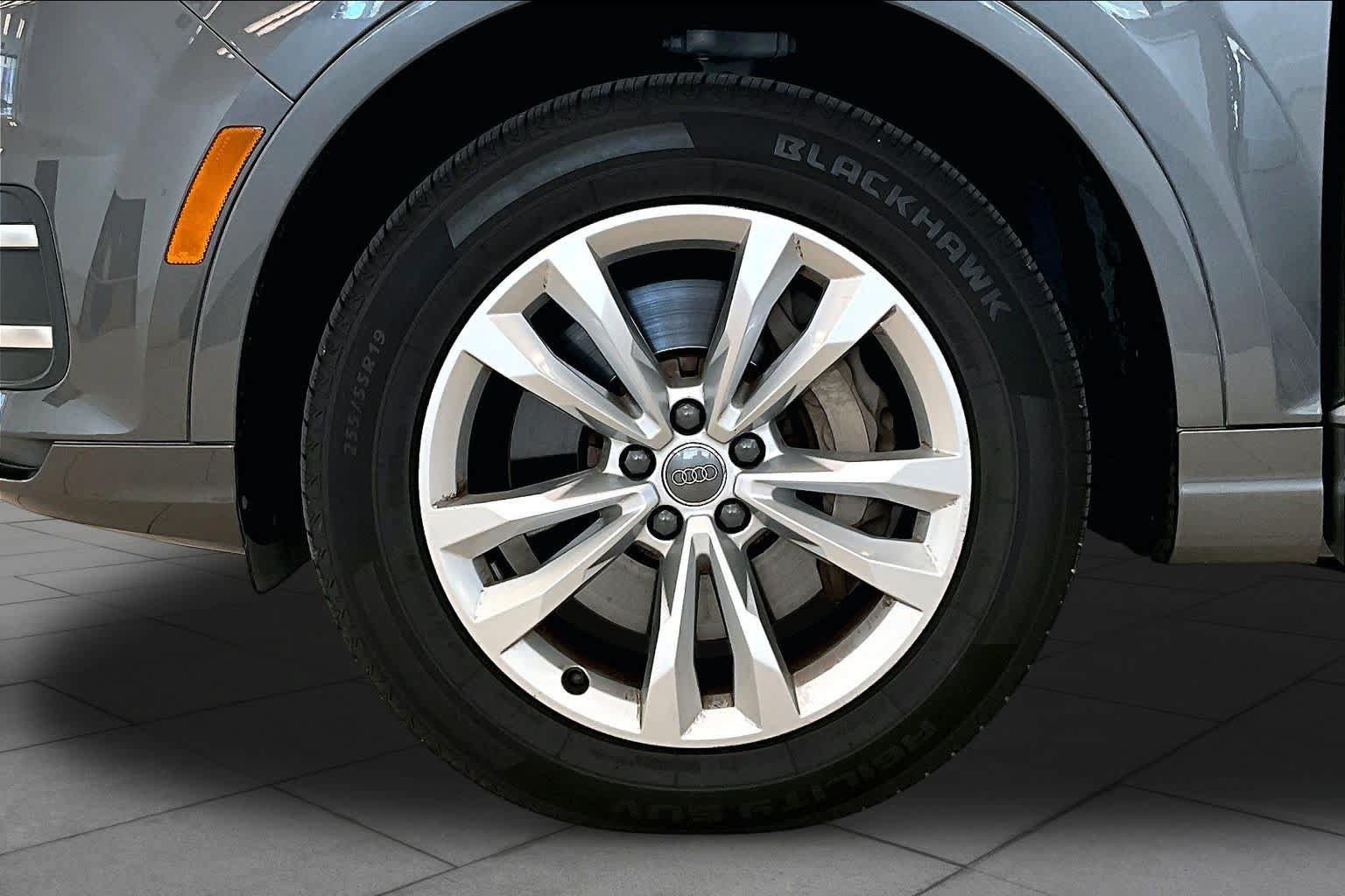 Used 2019 Audi Q7 2.0T Premium w/ Convenience Package AWD/4WD image 10