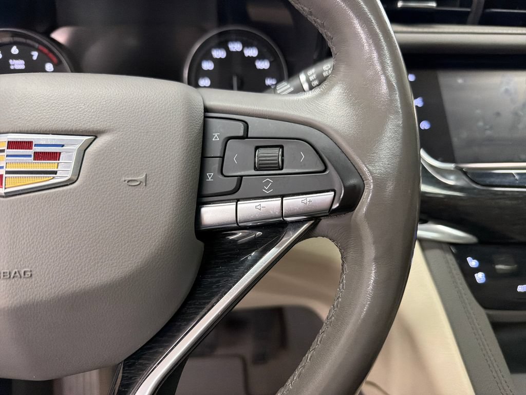 Used 2020 Cadillac XT6 Premium Luxury FWD image 23
