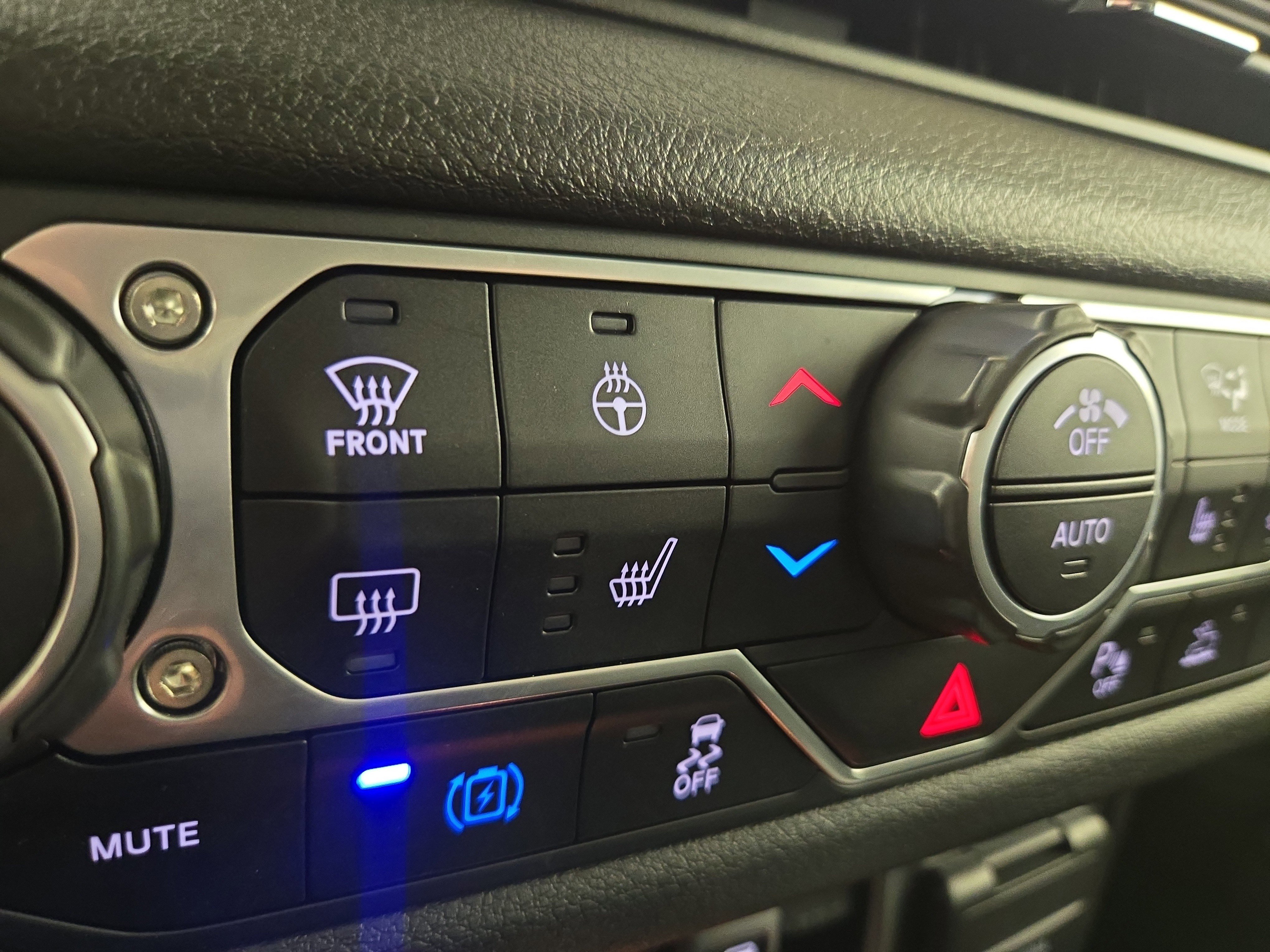 Used 2024 Jeep Wrangler Sport S w/ Convenience Group image 25