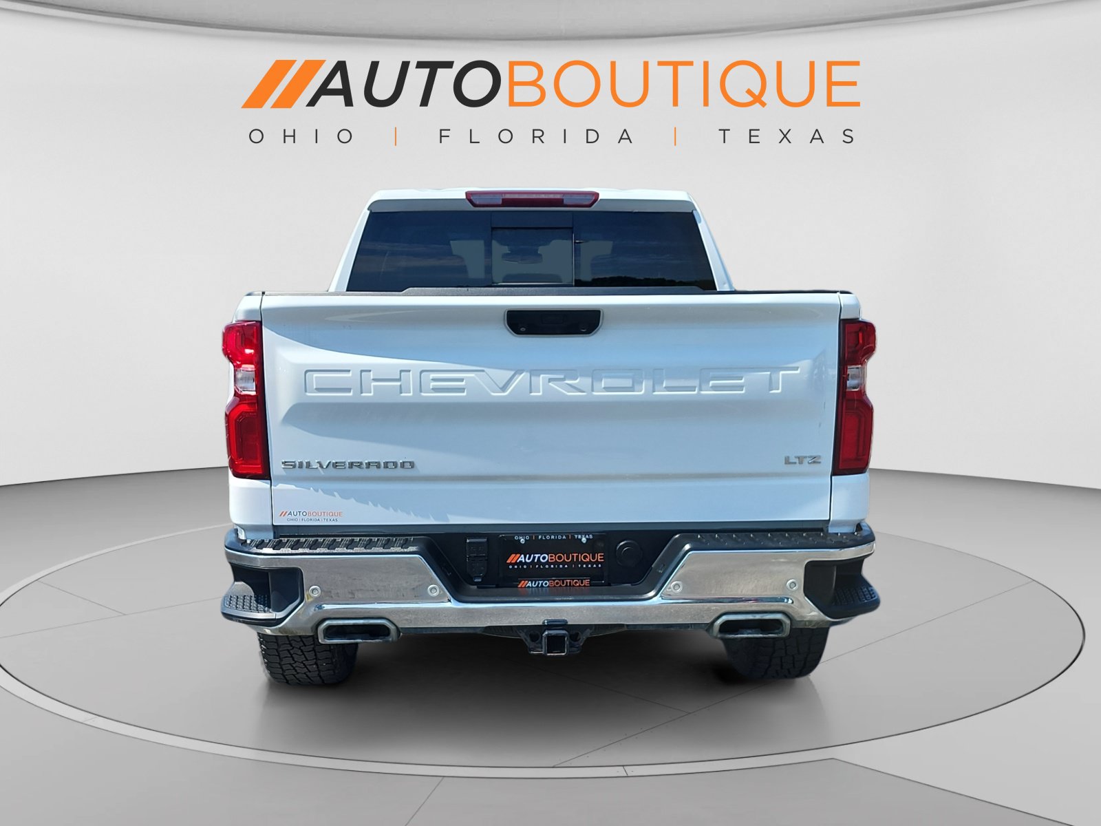 Used 2023 Chevrolet Silverado 1500 LTZ w/ LTZ Convenience Package II AWD/4WD image 4