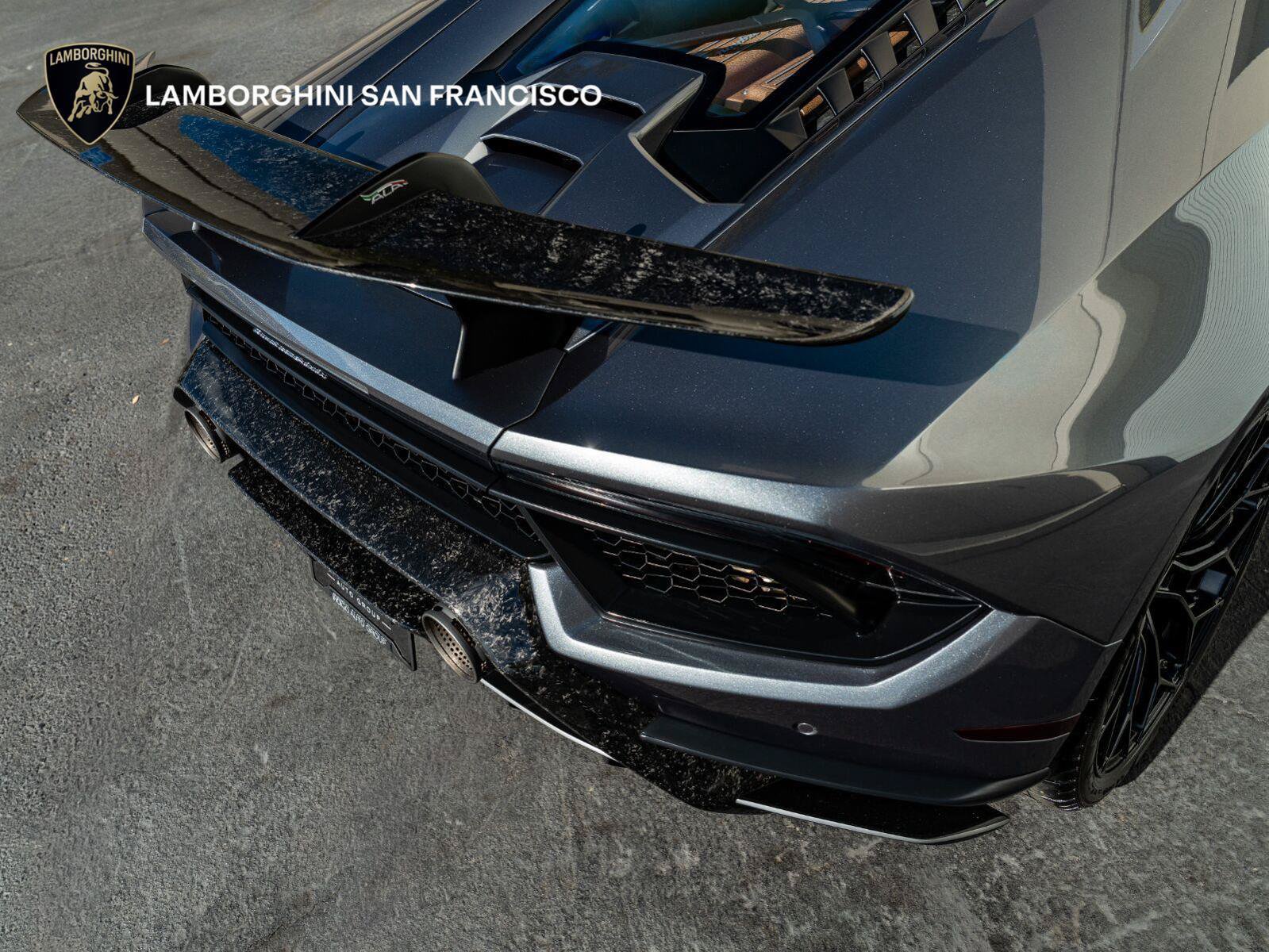 Used 2018 Lamborghini Huracan Performante AWD/4WD image 45