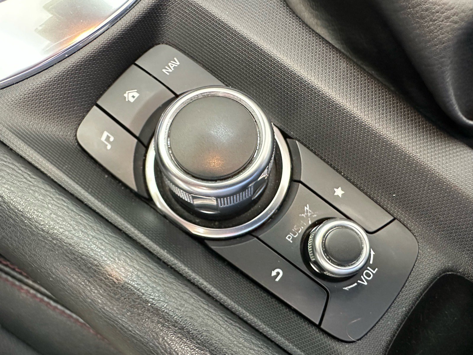 Used 2019 MAZDA MX-5 Miata Grand Touring RWD image 26