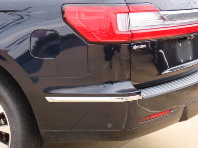 Used 2021 Lincoln Navigator Reserve w/ Luxury Package image 13