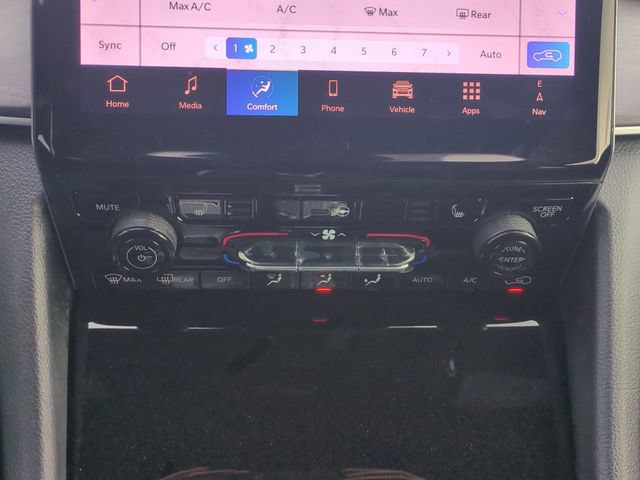 New 2025 Jeep Grand Cherokee L Limited w/ Black Appearance Package AWD/4WD image 19
