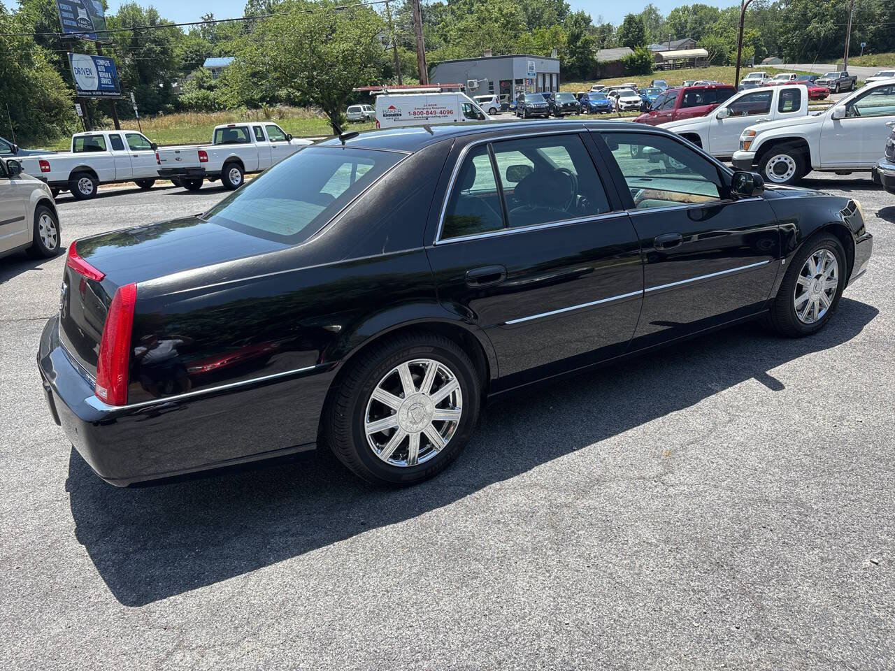 Used 2007 Cadillac DTS Luxury II FWD image 10
