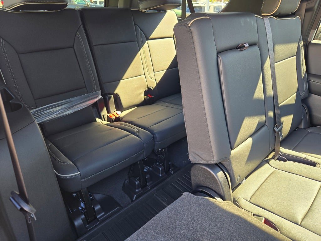 New 2027 GMC Yukon XL Elevation w/ Elevation Premium Package AWD/4WD image 23