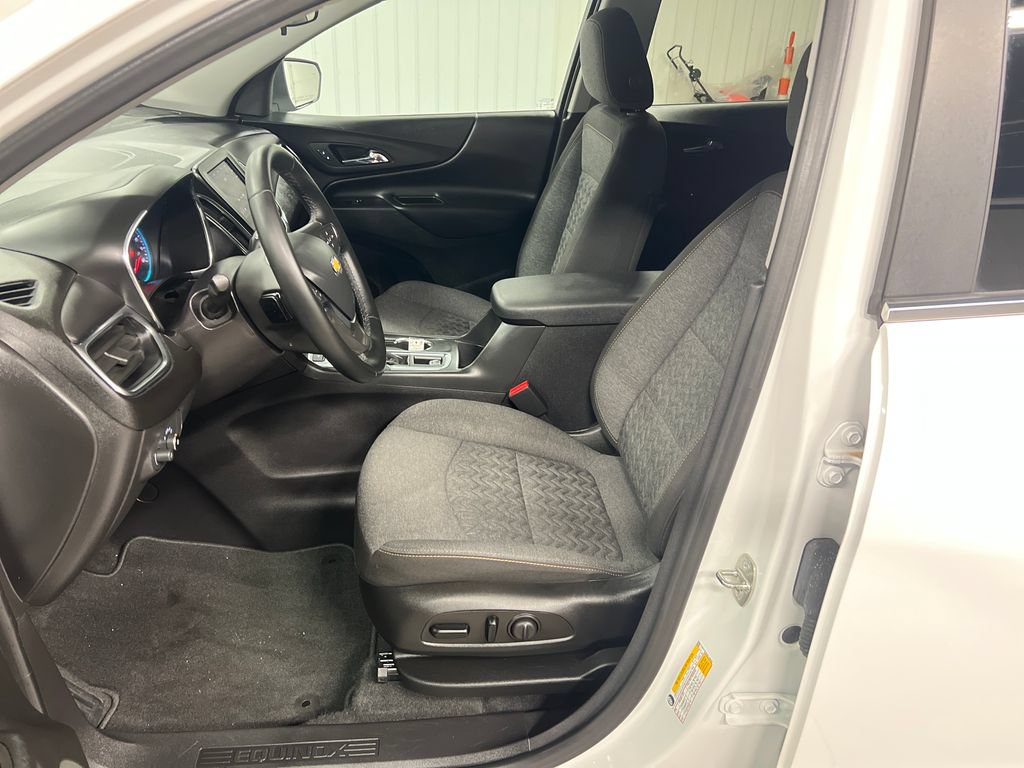 Certified 2024 Chevrolet Equinox LT AWD/4WD image 13
