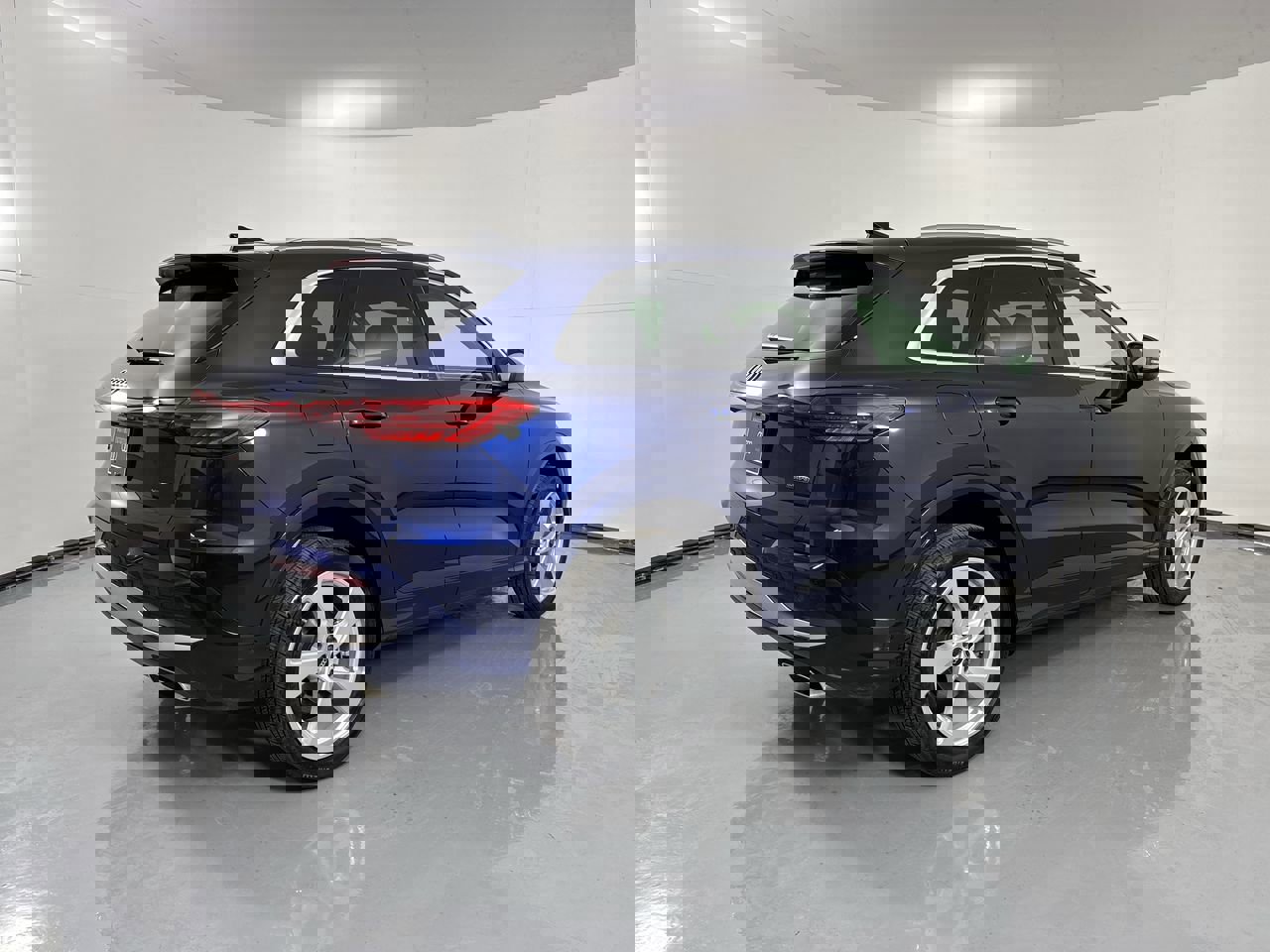 Used 2025 Audi Q5 Premium Plus w/ Premium Plus image 7