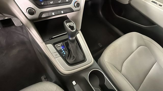 Used 2018 Hyundai Elantra SEL FWD image 21
