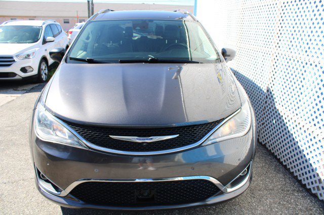 Used 2019 Chrysler Pacifica Touring-L Plus w/ Advanced Safetytec Group image 6