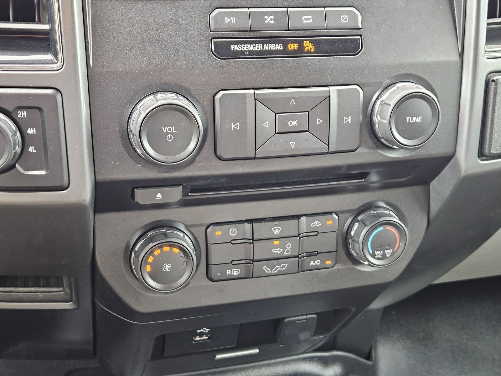 Used 2018 Ford F150 XLT w/ Equipment Group 301A Mid AWD/4WD image 24