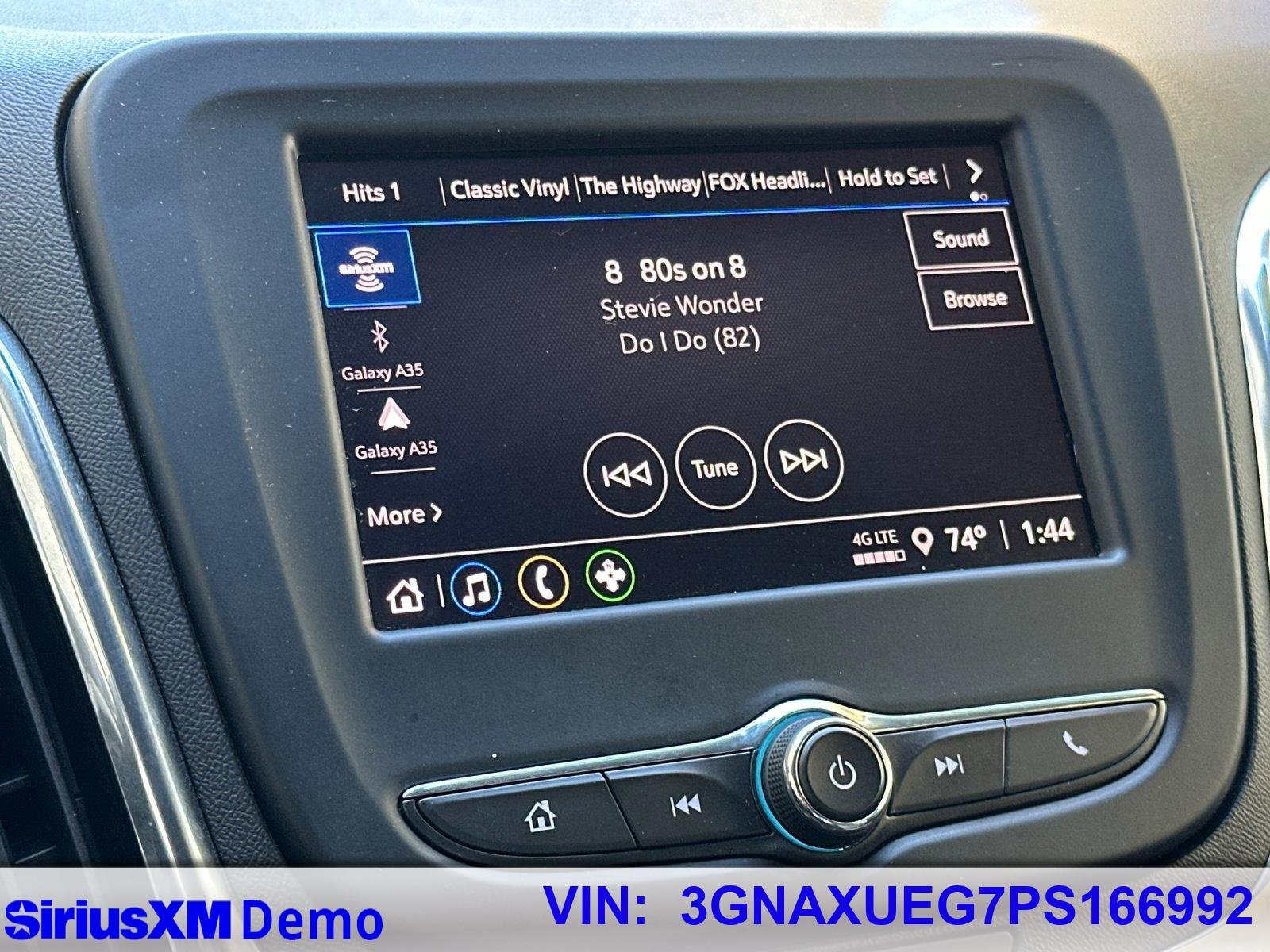 Used 2023 Chevrolet Equinox LT image 34