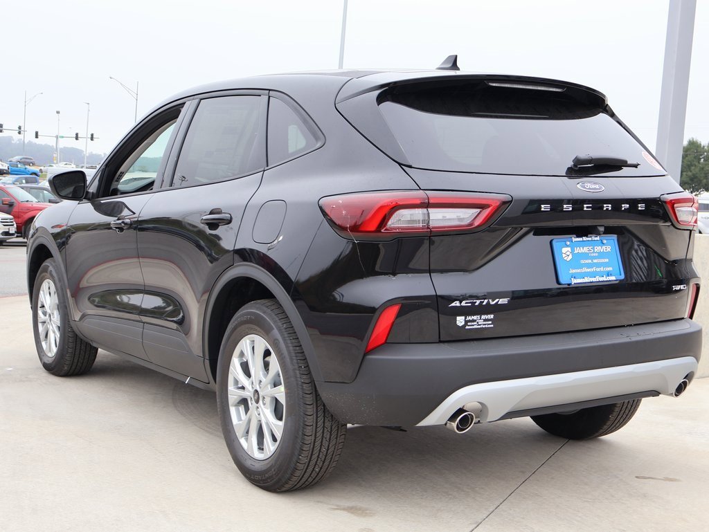 New 2026 Ford Escape Active w/ Cold Weather Package image 3