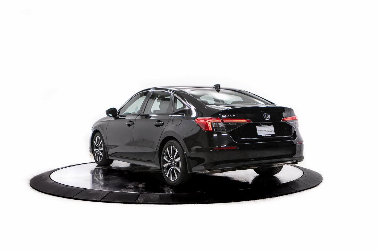 Used 2024 Honda Civic EX image 3