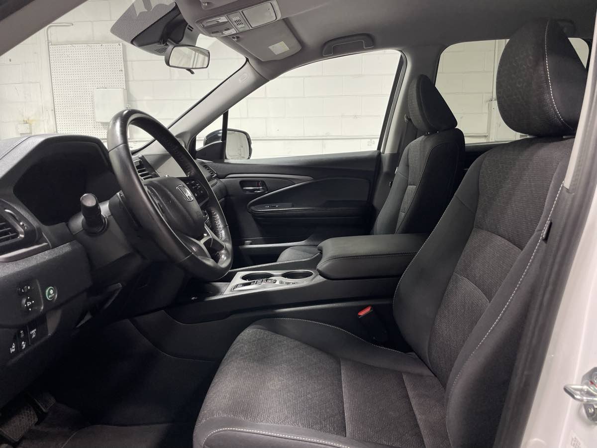 Used 2024 Honda Ridgeline Sport image 9