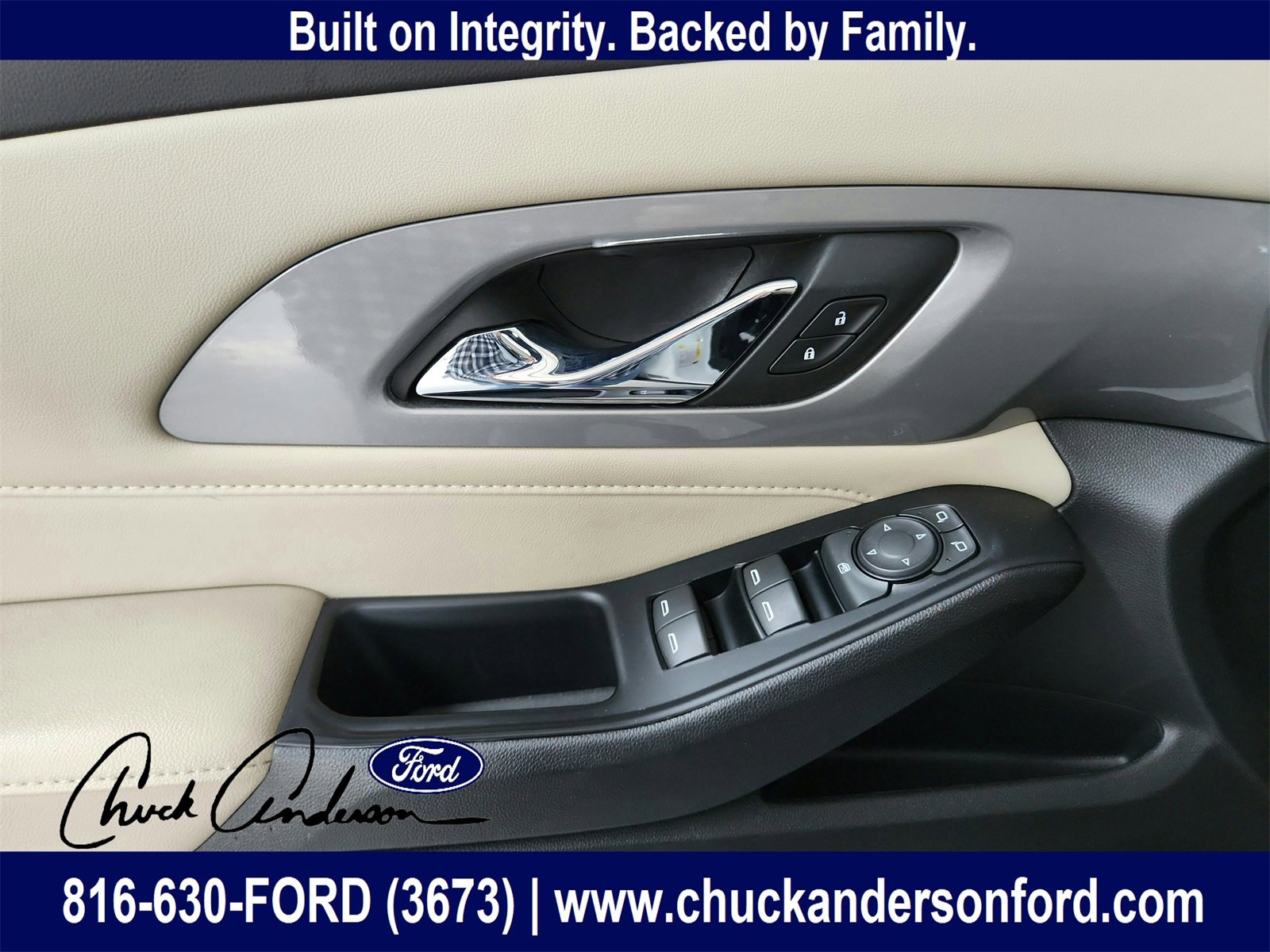 Used 2023 Chevrolet Traverse LS image 14