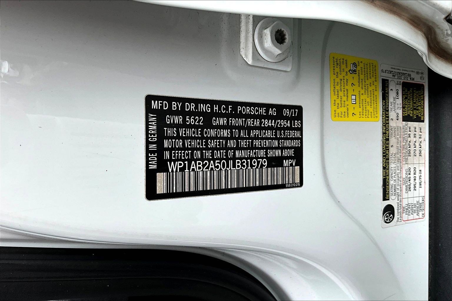 Used 2018 Porsche Macan S AWD/4WD image 17