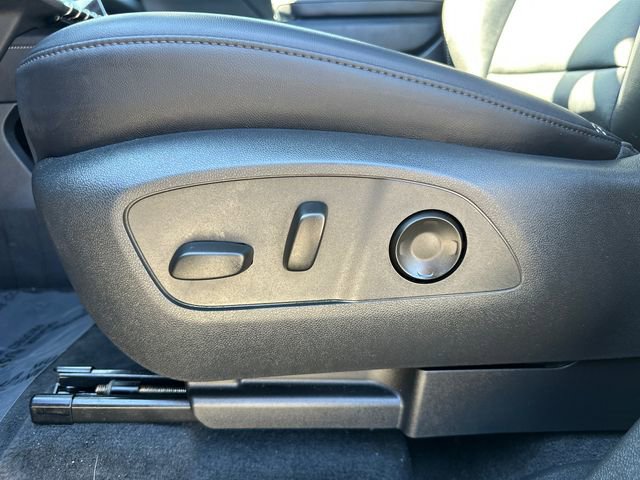 Used 2024 GMC Acadia Elevation w/ Black Edition image 30