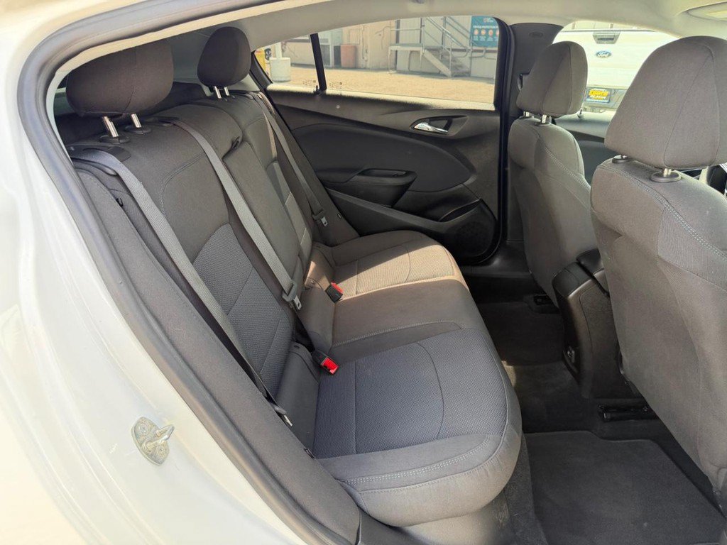 Used 2019 Chevrolet Cruze LT w/ Convenience Package FWD image 36