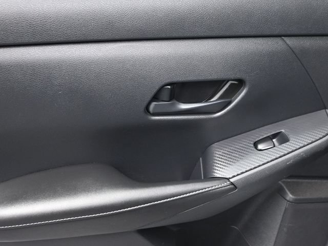 Used 2024 Nissan Sentra SV FWD image 14