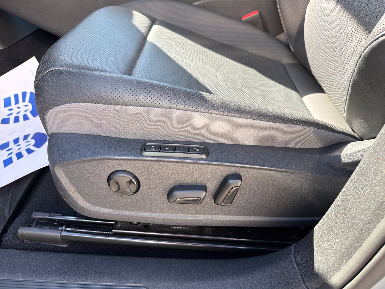 Used 2024 Volkswagen ID.4 Pro S RWD image 23