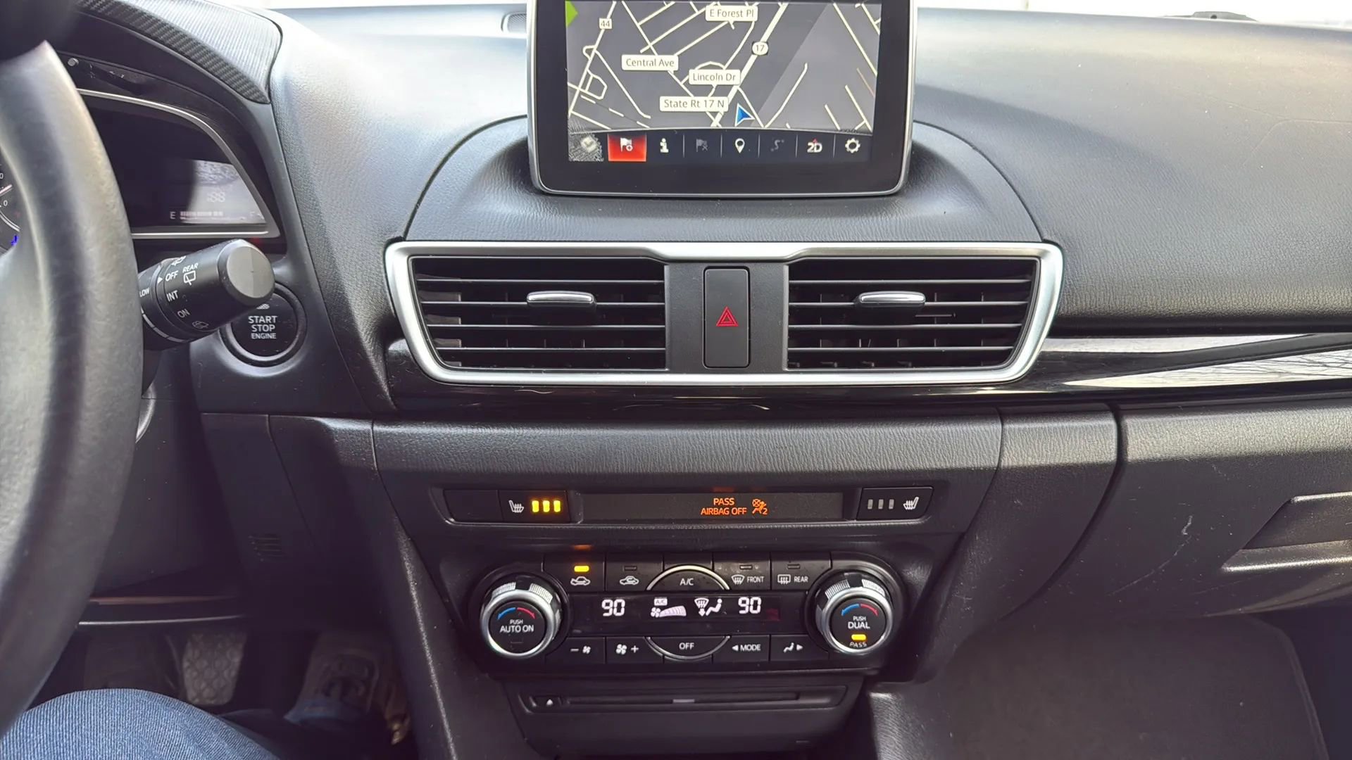 Used 2015 MAZDA MAZDA3 i Grand Touring image 18