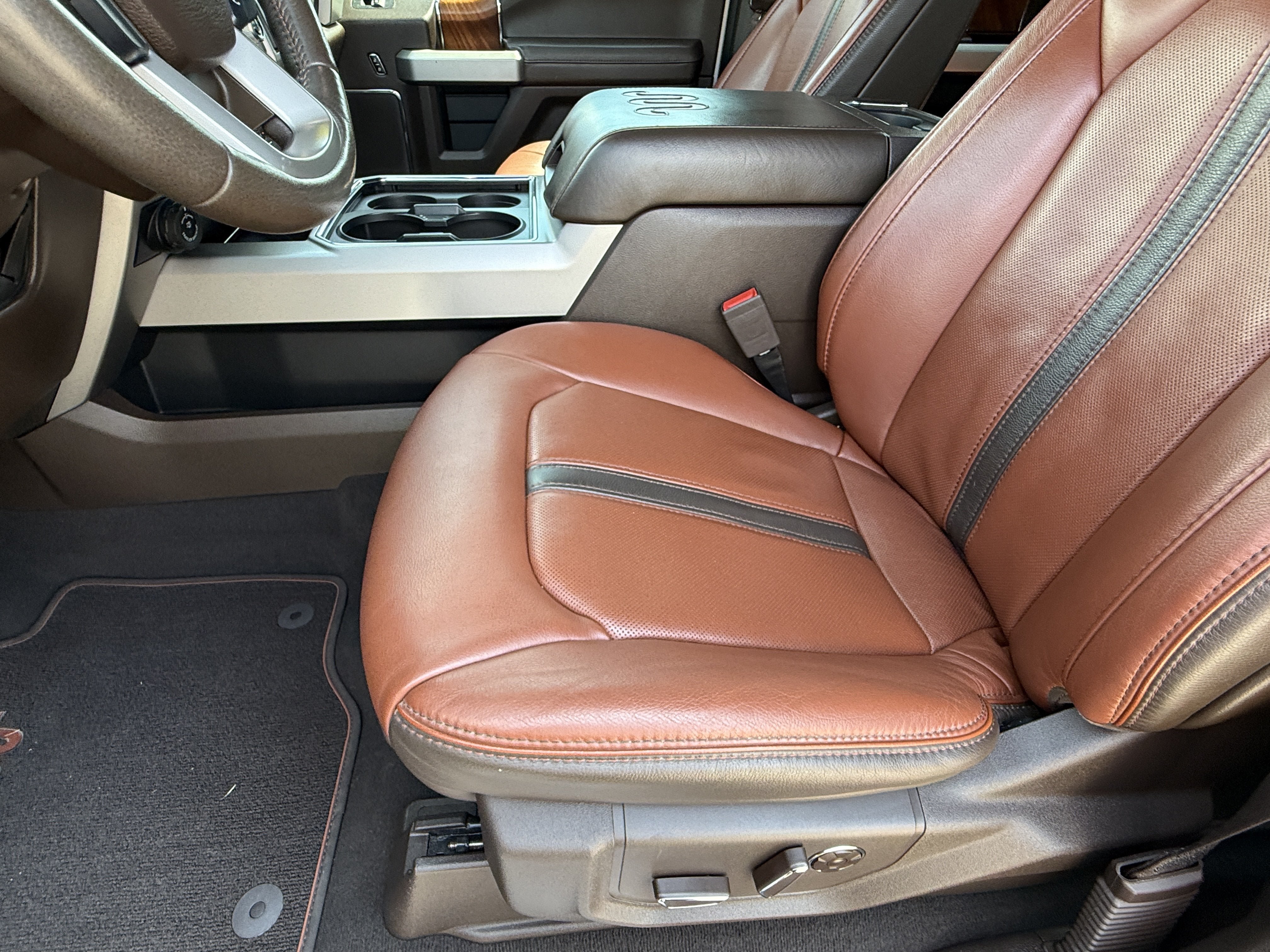 Used 2020 Ford F250 King Ranch w/ Tremor Off-Road Package AWD/4WD image 19
