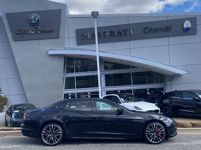 Used 2022 Maserati Quattroporte Trofeo image 4