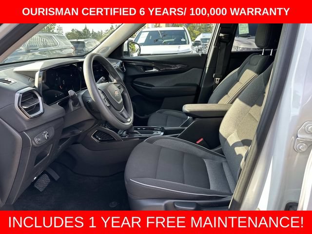 Used 2025 Chevrolet TrailBlazer LT AWD/4WD image 16